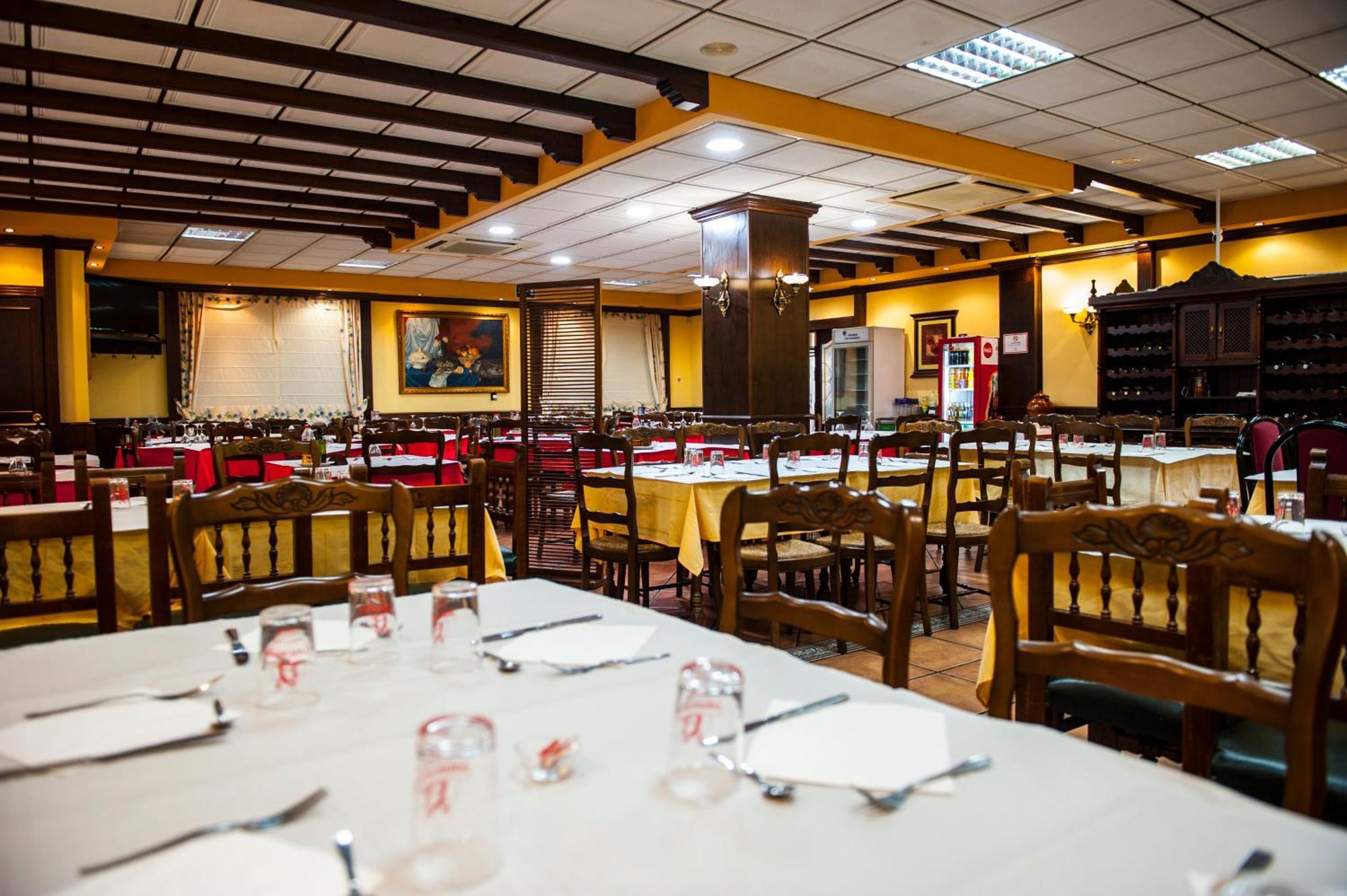 Hostal Las Palomas 卢塞纳 外观 照片