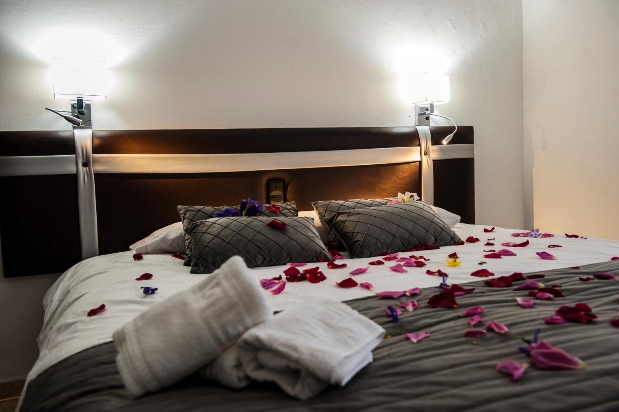 Hostal Las Palomas 卢塞纳 外观 照片